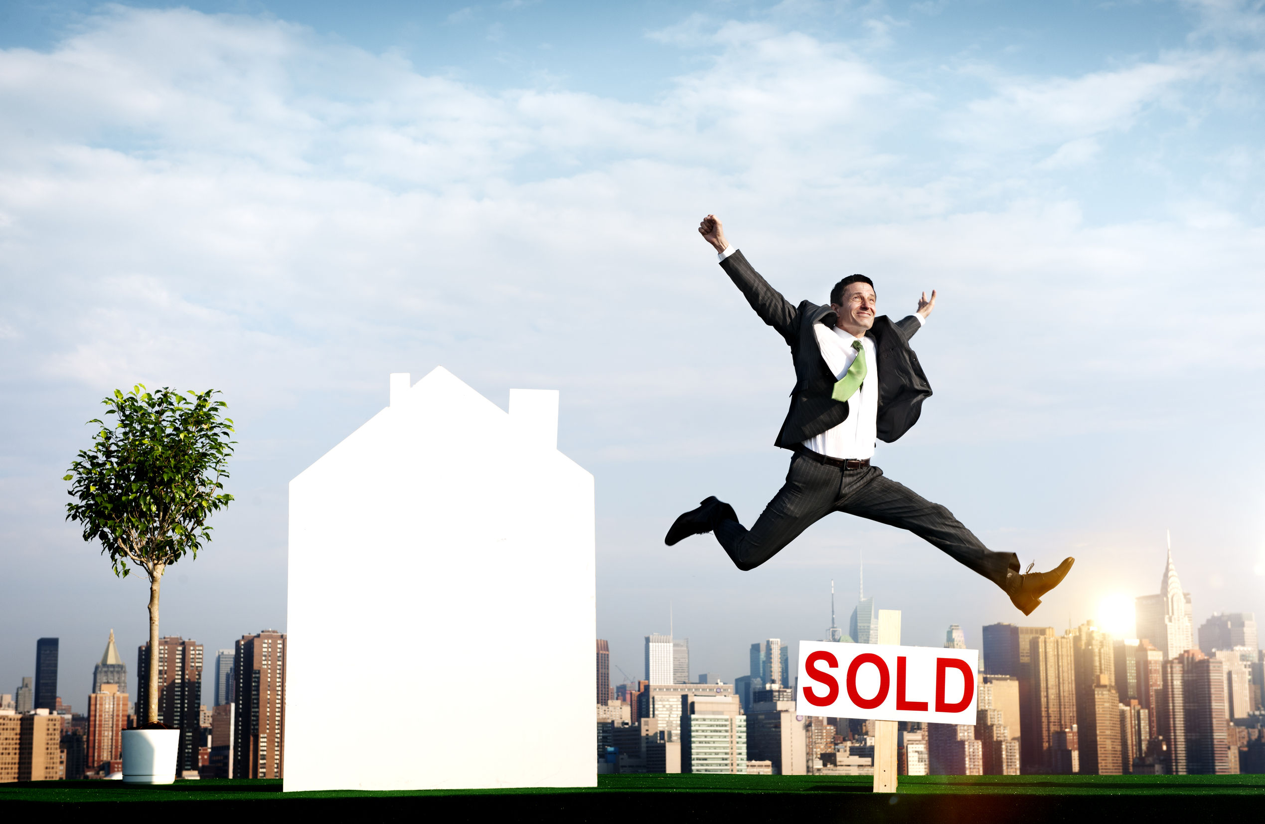 The offer and acceptance process when buying a property - featured image