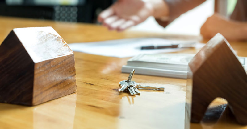 Sales Are Selling Home There Are Documents With Th Pkrbf79